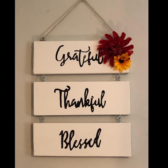 Wooden wall decoration. Can be w/wo flowers. - Picture 1 of 1